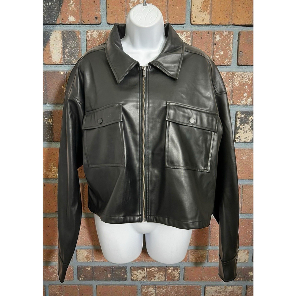 Celebrity Pink Black Faux Leather Jacket Women's Sz Large Full Zip Boxy Pockets - Picture 1 of 6